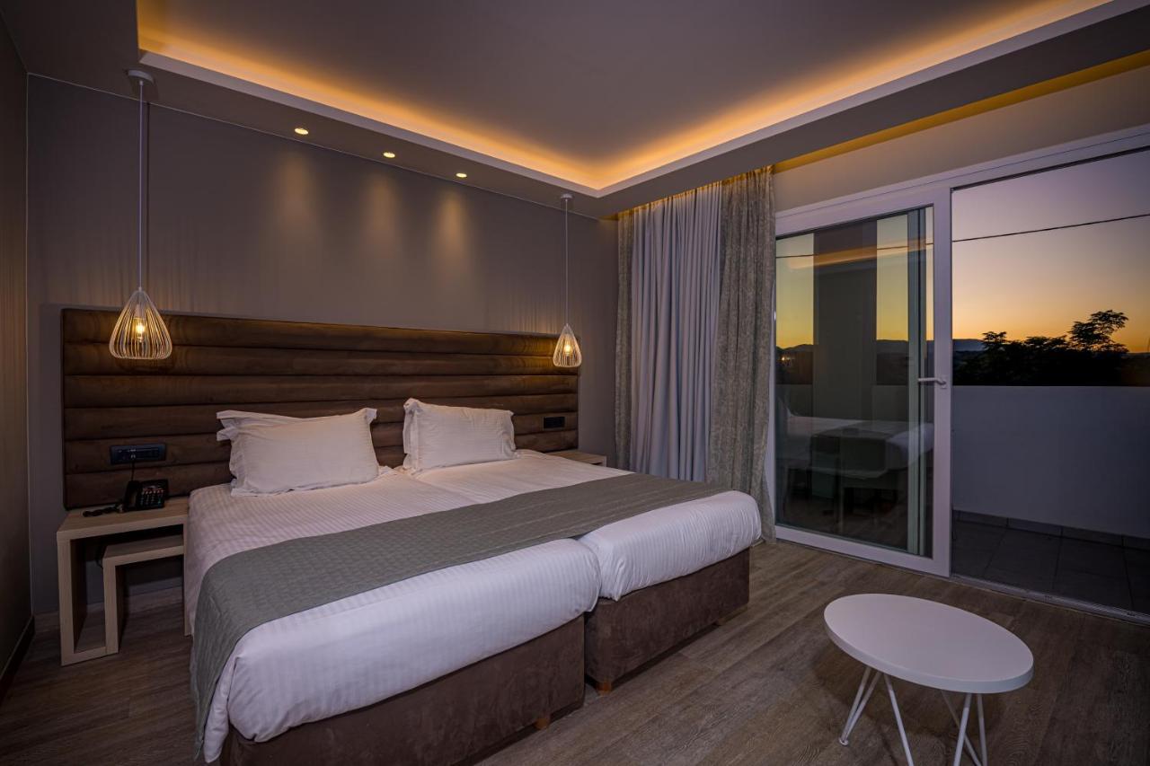 Otel Alexandra & 4*