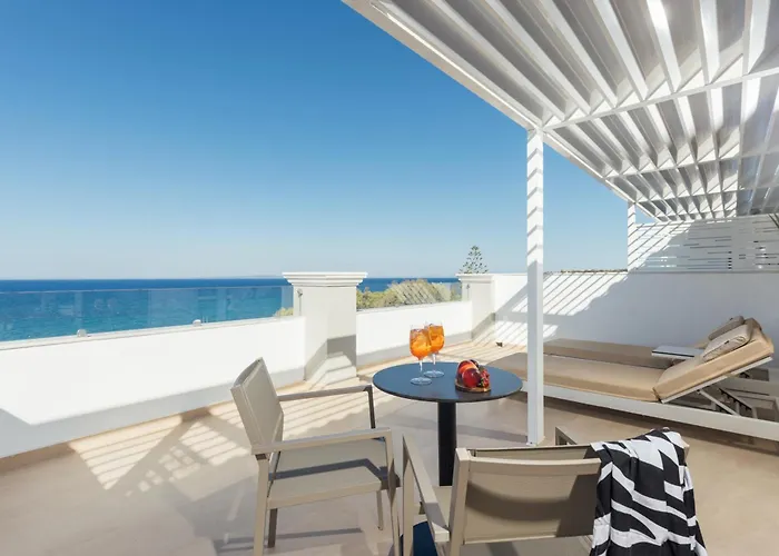 Alexandra Beach Resort & Spa